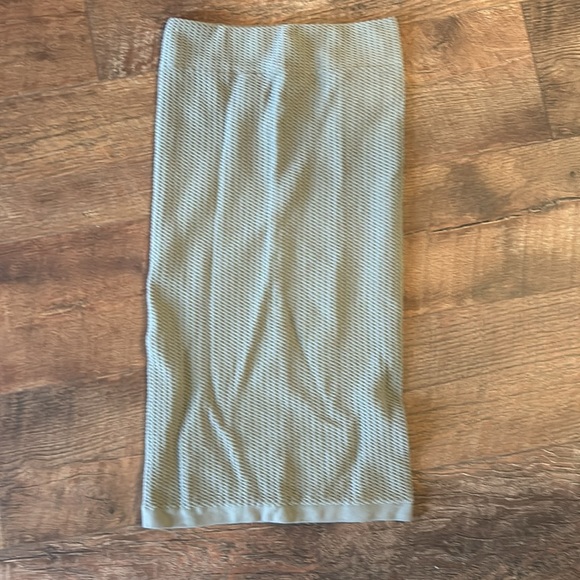 Marciano Skirt and Top - Picture 4 of 4